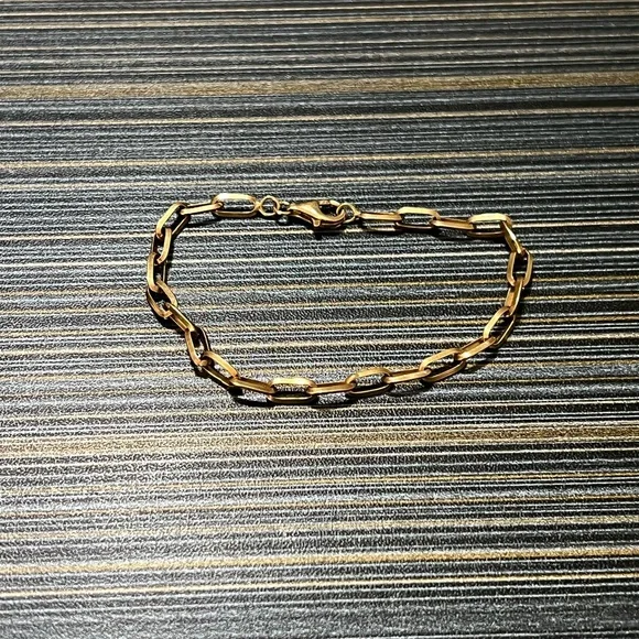 18kt Gold Over Solid Sterling Paper Clip Link Bracelet. 7" - Picture 2 of 3